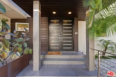 7546 Devista Dr, Los Angeles, CA 90046 - Photo 1