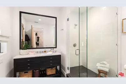 6110 Merritt Dr, Malibu, CA 90265 - Photo 27