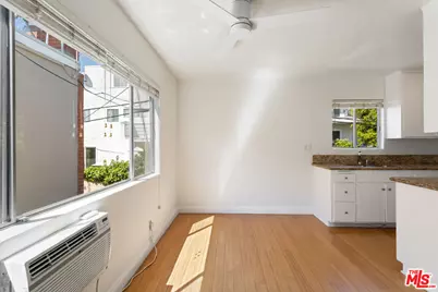 11947 Kiowa Ave #9, Los Angeles, CA 90049 - Photo 5
