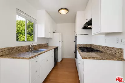 11947 Kiowa Ave #9, Los Angeles, CA 90049 - Photo 7