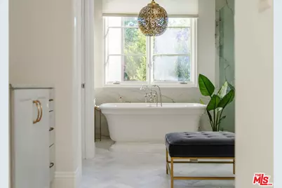 13551 Cheltenham Dr, Sherman Oaks, CA 91423 - Photo 45