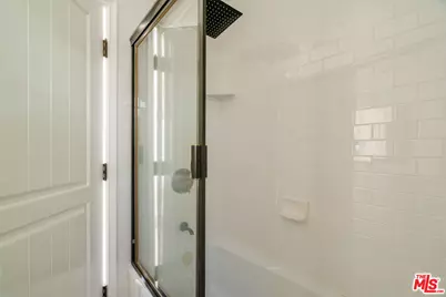 13551 Cheltenham Dr, Sherman Oaks, CA 91423 - Photo 59