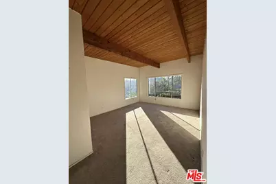 2887 Hollyridge Dr, Los Angeles, CA 90068 - Photo 9