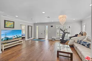 1043 S Victoria Ave, Los Angeles, CA 90019 - Photo 3