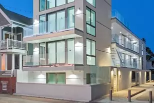 2419 Ocean Front Walk, Venice, CA 90291 - Photo 5