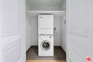 877 Francisco St, Los Angeles, CA 90017 - Photo 13