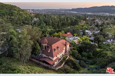 1663 Vista Dr, Glendale, CA 91201 - Photo 29