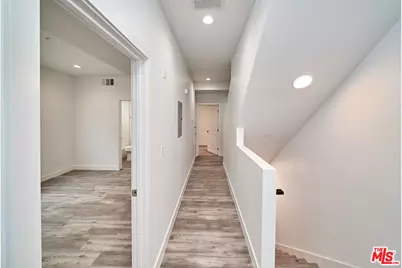 603 W 41st Pl, Los Angeles, CA 90037 - Photo 41