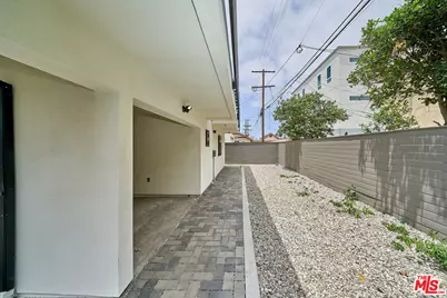 603 W 41st Pl, Los Angeles, CA 90037 - Photo 7
