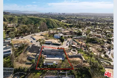 1355 Berea Pl, Pacific Palisades, CA 90272 - Photo 9