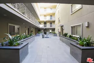 11023 Fruitland Dr, Studio City, CA 91604 - Photo 19