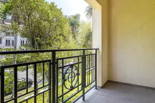 225 S Hamilton Dr, Beverly Hills, CA 90211 - Photo 11