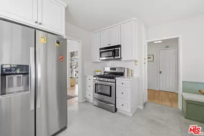 859 Cresthaven Dr, Los Angeles, CA 90042 - Photo 13
