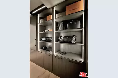 818 N Doheny Dr #901, West Hollywood, CA 90069 - Photo 11