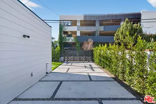 2931 S Bronson Ave, Los Angeles, CA 90018 - Photo 51