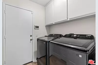 13011 Meadowlark Ave, Granada Hills, CA 91344 - Photo 19