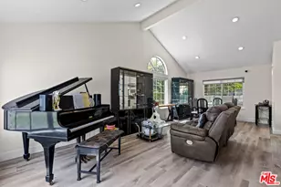 13011 Meadowlark Ave, Granada Hills, CA 91344 - Photo 5
