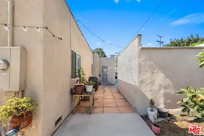 6612 Madden Ave, Los Angeles, CA 90043 - Photo 29