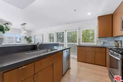1214 14th St #204, Santa Monica, CA 90404 - Photo 11