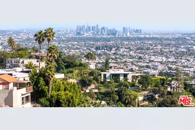 9442 Sierra Mar Pl, Los Angeles, CA 90069 - Photo 1
