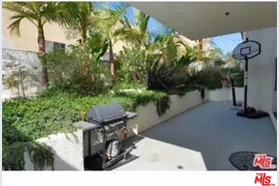 10633 Eastborne Ave, Los Angeles, CA 90024 - Photo 45