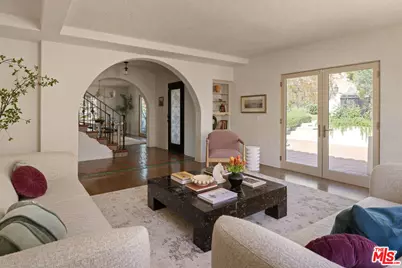 4426 Cromwell Ave, Los Angeles, CA 90027 - Photo 9