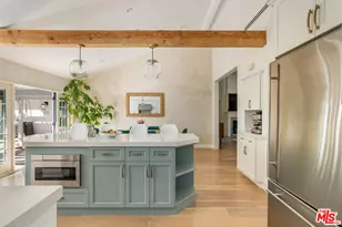 14664 Valley Vista Blvd, Sherman Oaks, CA 91403 - Photo 11