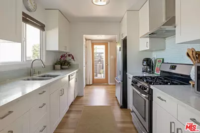 2527 Arthur St, Los Angeles, CA 90065 - Photo 7