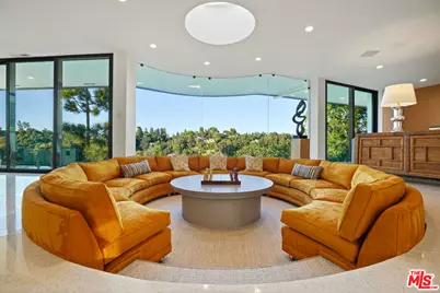 11541 Dona Teresa Dr, Studio City, CA 91604 - Photo 17