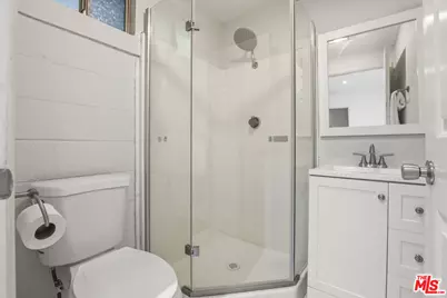 478 S Madison Ave #2, Pasadena, CA 91101 - Photo 29