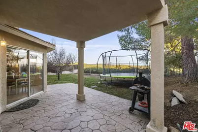 32610 Ridge Top Ln, Castaic, CA 91384 - Photo 47
