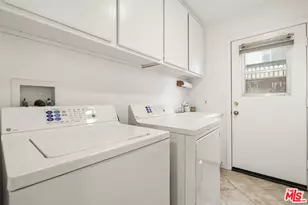 32610 Ridge Top Ln, Castaic, CA 91384 - Photo 21