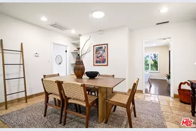 11593 Kling St, Valley Village, CA 91602 - Photo 21