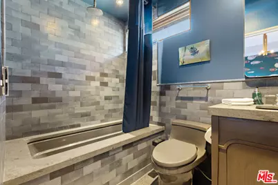 812 Brooks Ave, Venice, CA 90291 - Photo 21