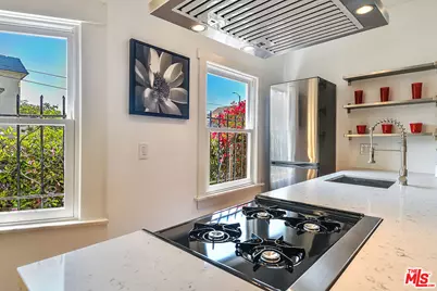 1101 W 18th St, Los Angeles, CA 90015 - Photo 11