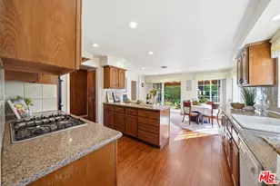 924 Westchester Pl, Los Angeles, CA 90019 - Photo 15