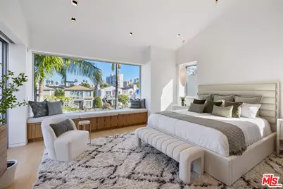 2910 Strongs Dr, Venice, CA 90291 - Photo 25