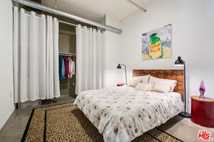 315 E 8th St, Los Angeles, CA 90014 - Photo 17