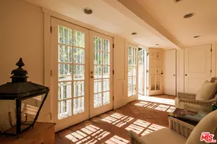 419 Hillside Ln, Santa Monica, CA 90402 - Photo 23