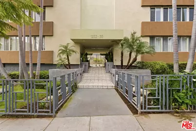 1233 N Laurel Ave #109, West Hollywood, CA 90046 - Photo 11