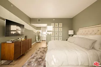 13700 Marina Pointe Dr #314, Marina del Rey, CA 90292 - Photo 9