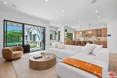 971 S Bundy Dr, Los Angeles, CA 90049 - Photo 5