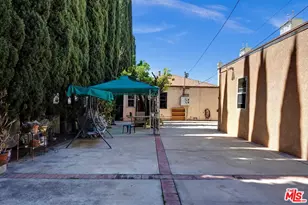 840 N Poinsettia Pl, Los Angeles, CA 90046 - Photo 33