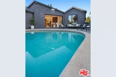 11642 Hartsook St, Valley Village, CA 91601 - Photo 49