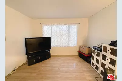 1129 Greenwood Dr, Bakersfield, CA 93306 - Photo 13