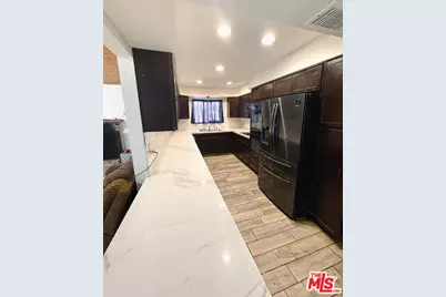 1129 Greenwood Dr, Bakersfield, CA 93306 - Photo 5