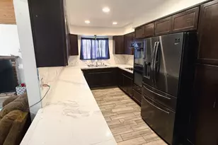 1129 Greenwood Dr, Bakersfield, CA 93306 - Photo 5