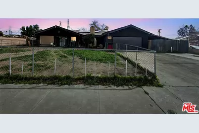 1129 Greenwood Dr, Bakersfield, CA 93306 - Photo 1