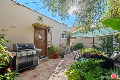 1538 N Crescent Heights Blvd, West Hollywood, CA 90046 - Photo 13