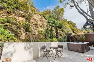 10037 Reevesbury Dr, Beverly Hills, CA 90210 - Photo 21